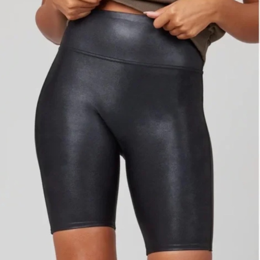 Spanx faux leather bike short size S, new with tags